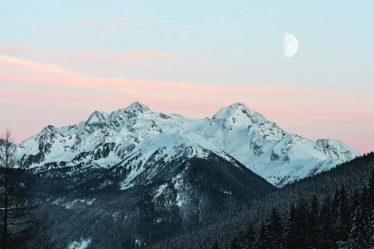 Snowy Mountain 1287145 768x512